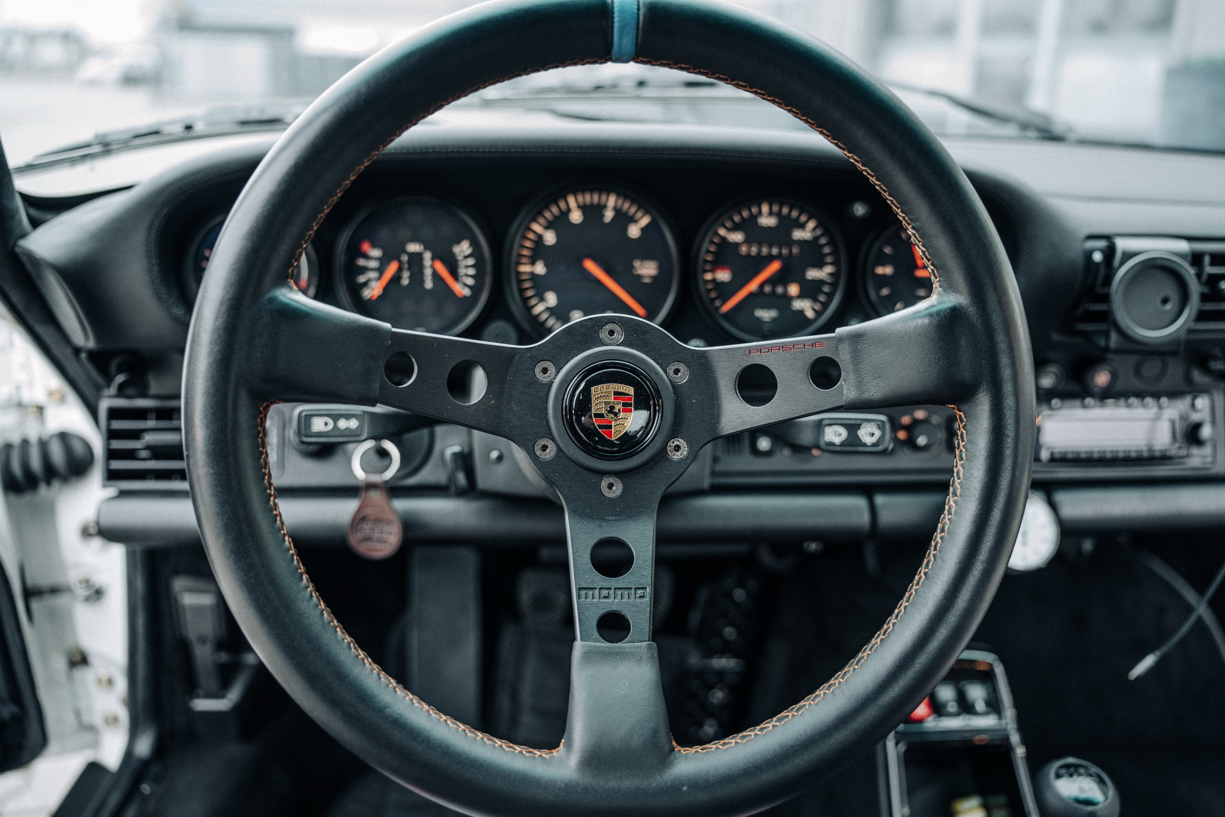 Gentleman Driver 964